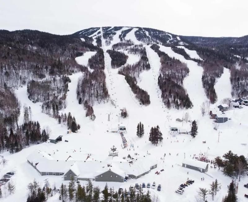 Appartement Mont Edouard, Hebergement Paisible A La Montagne LʼAnse-Saint-Jean Zewnętrze zdjęcie